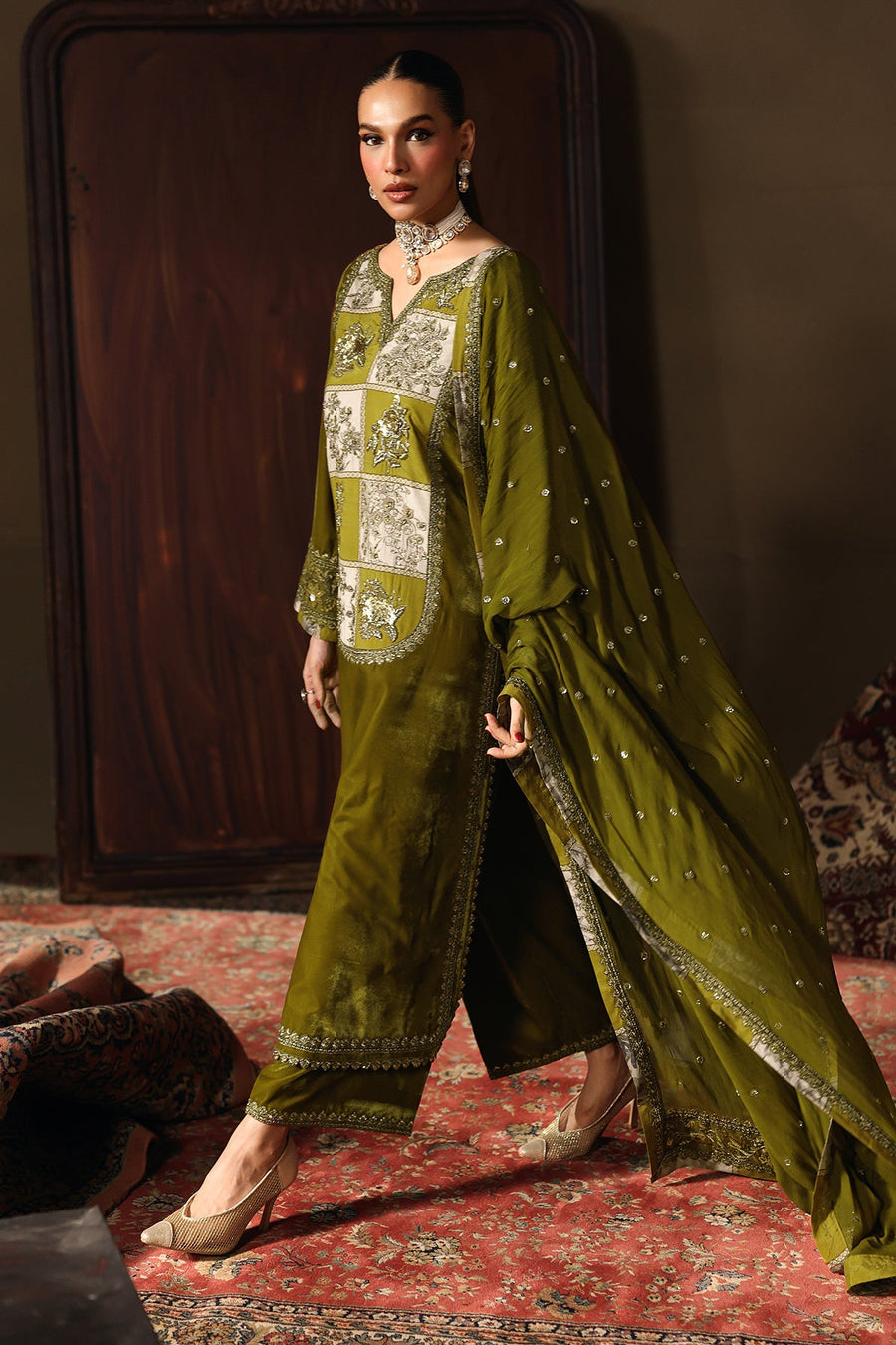 Charizma Signora Premium Embroidered Velvet Unstitched 3Pc Suit CVT5-02