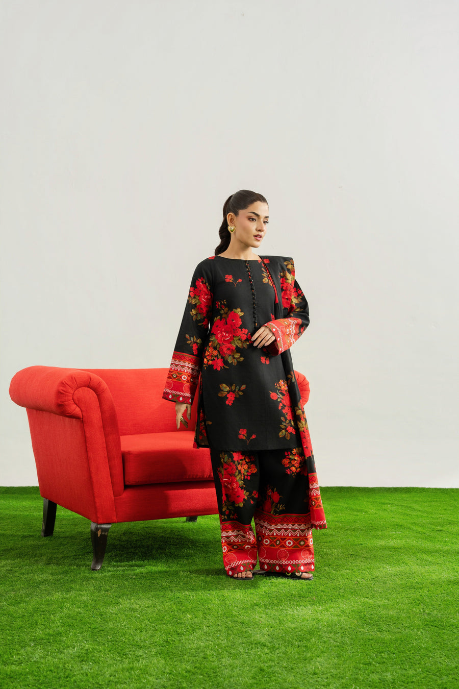 Feathers Dosti Digital Printed Khaddar Unstitched 3Pc Suit CYNELLE-FT573