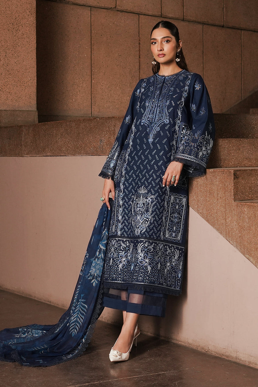 Afrozeh Festive Unstitched Chikankari Lawn 3Pc Suit AL-24-V4-03 CAPRI