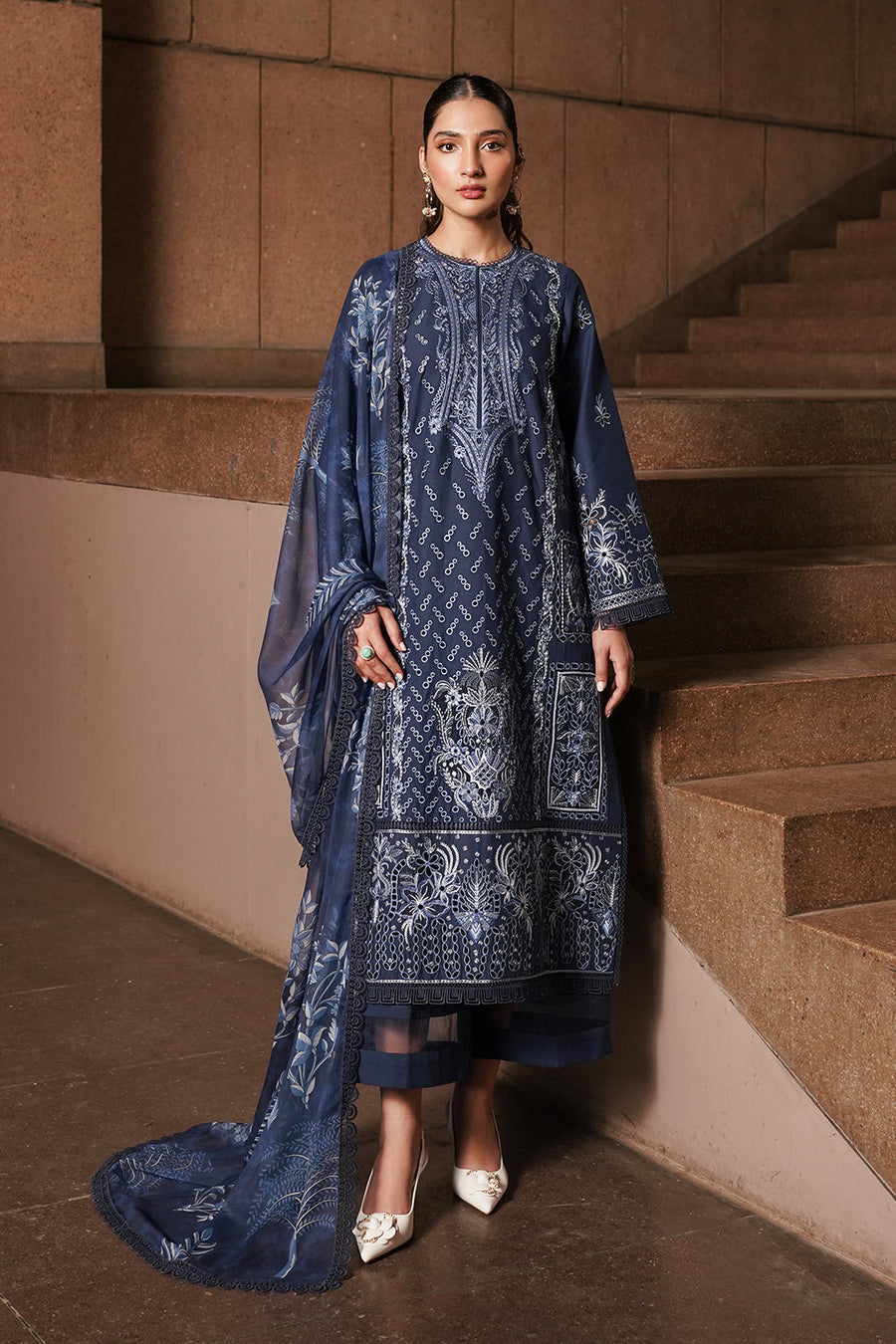 Afrozeh Festive Unstitched Chikankari Lawn 3Pc Suit AL-24-V4-03 CAPRI