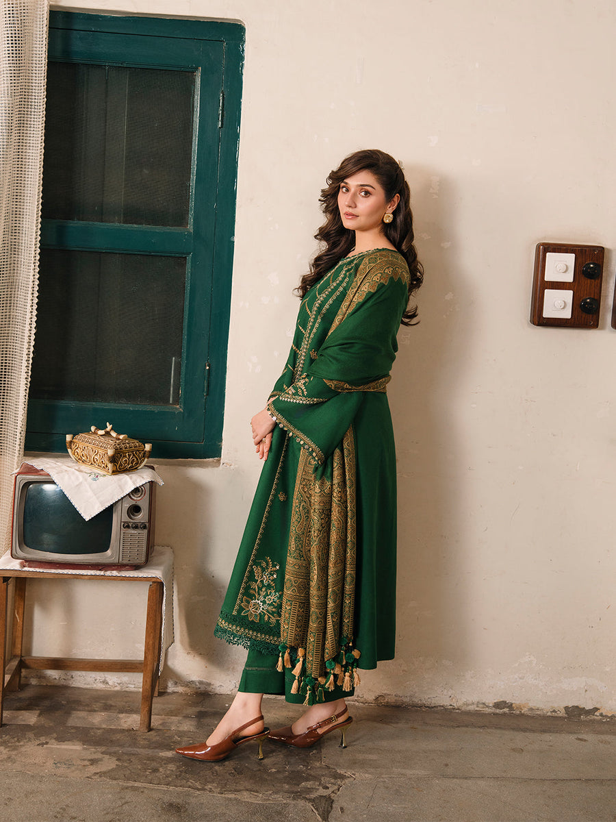 IZEL Aangan Embroidered Italian Woolen Unstitched 3Pc Suit - CHANDNI