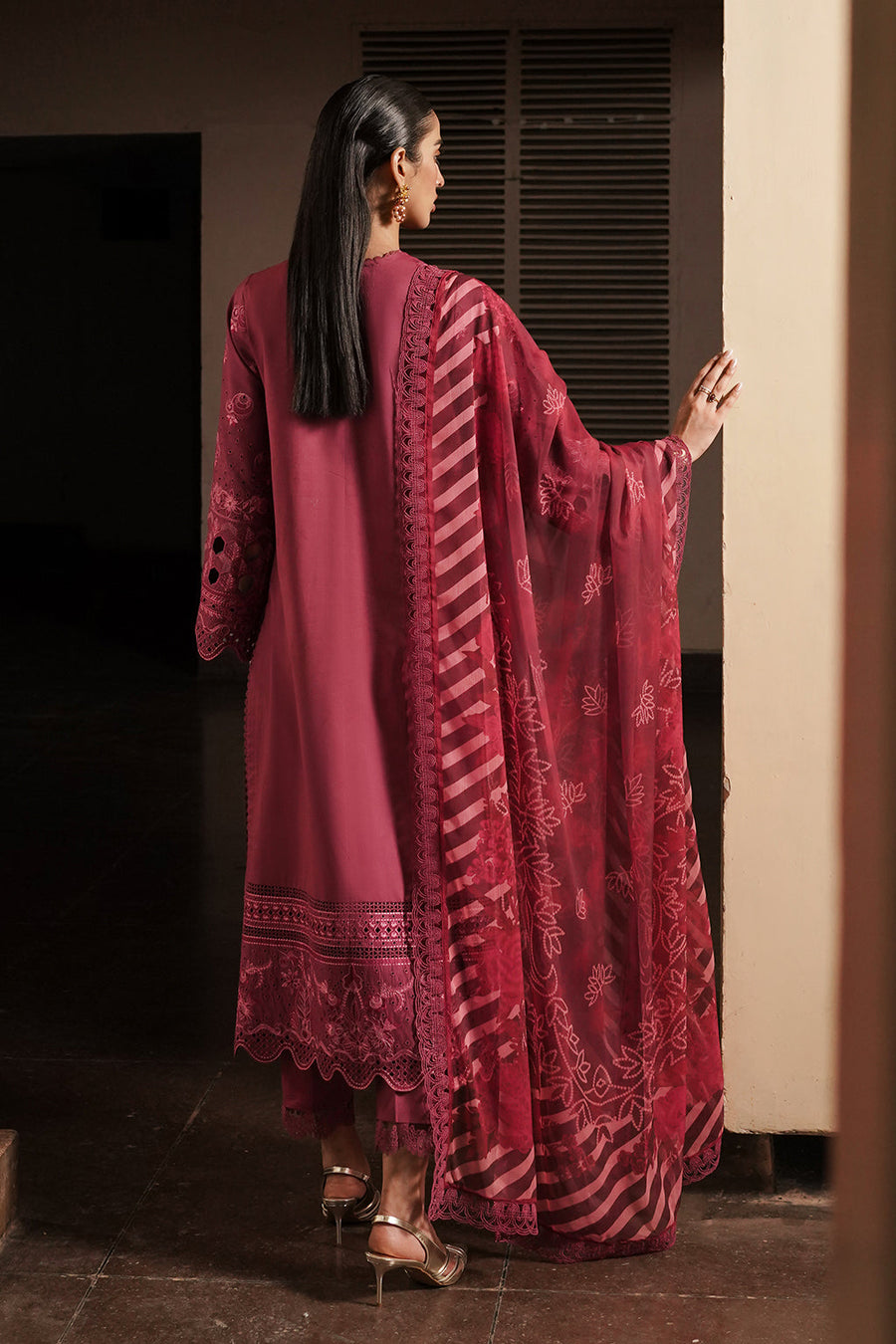 Afrozeh Festive Unstitched Chikankari Lawn 3Pc Suit AL-24-V4-09 CORDOVAN