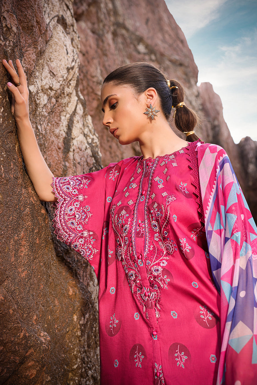 Ayzel Tropicana Embroidered Lawn Unstitched 3Pc Suit AZL-24-V2-03 Lenora