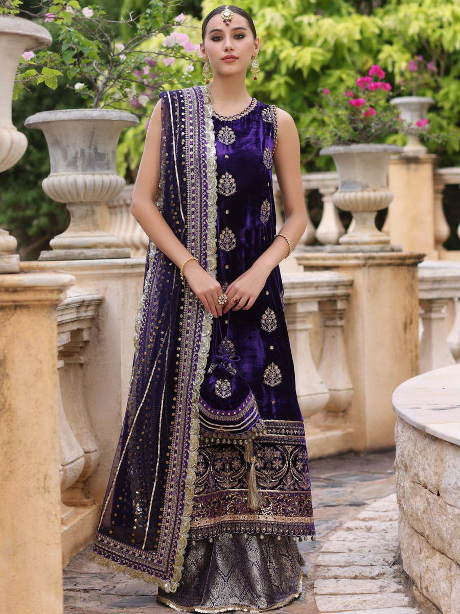 Noor Kaani by Saadia Asad Embroidered Velvet Unstitched 3Pc Suit D-04