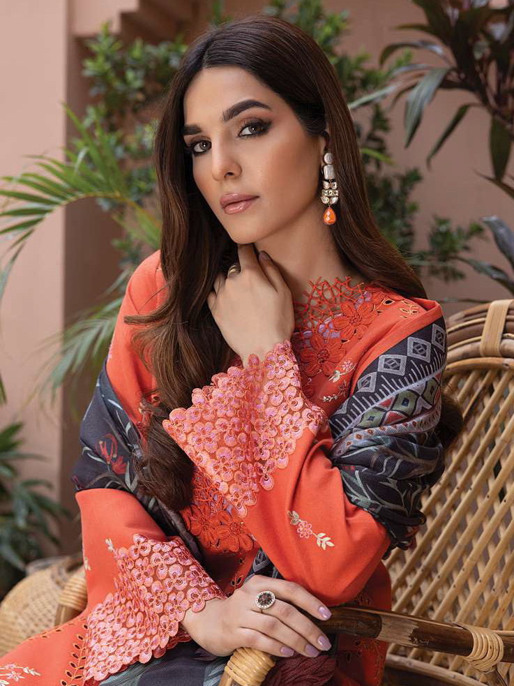Rang Rasiya Carnation Embroidered Karandi 3Pc Suit D-08 DILARA