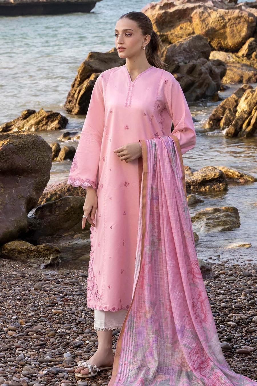 Seran Afsanah Vol-02 Embroidered Lawn Unstitched 3Pc Suit D-10 ASRA