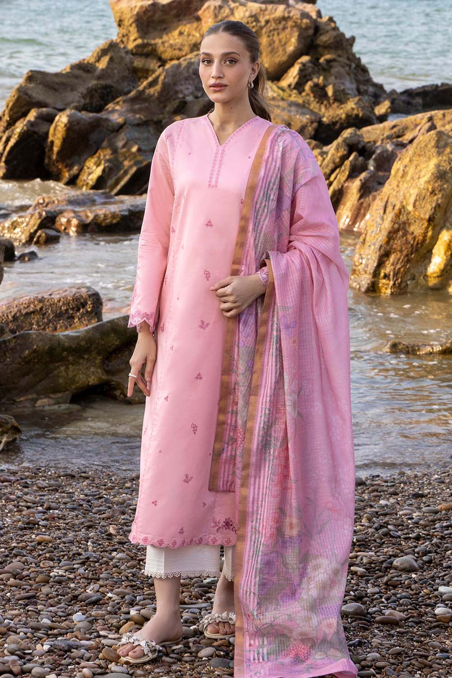 Seran Afsanah Vol-02 Embroidered Lawn Unstitched 3Pc Suit D-10 ASRA