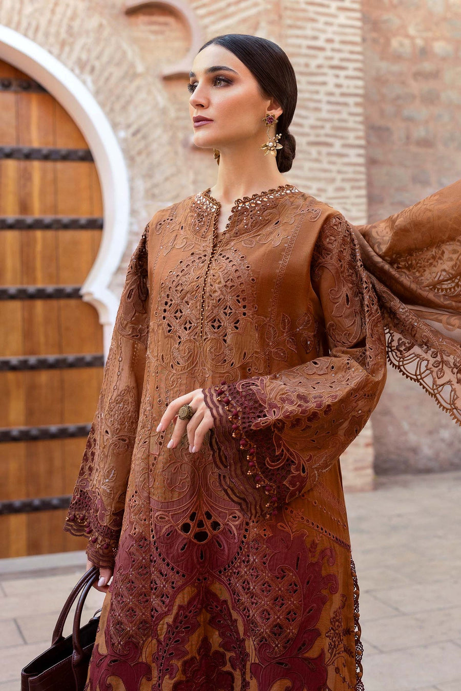 Maria.B Voyage a Luxe Embroidered Lawn Unstitched 3Pc Suit D-2501-B