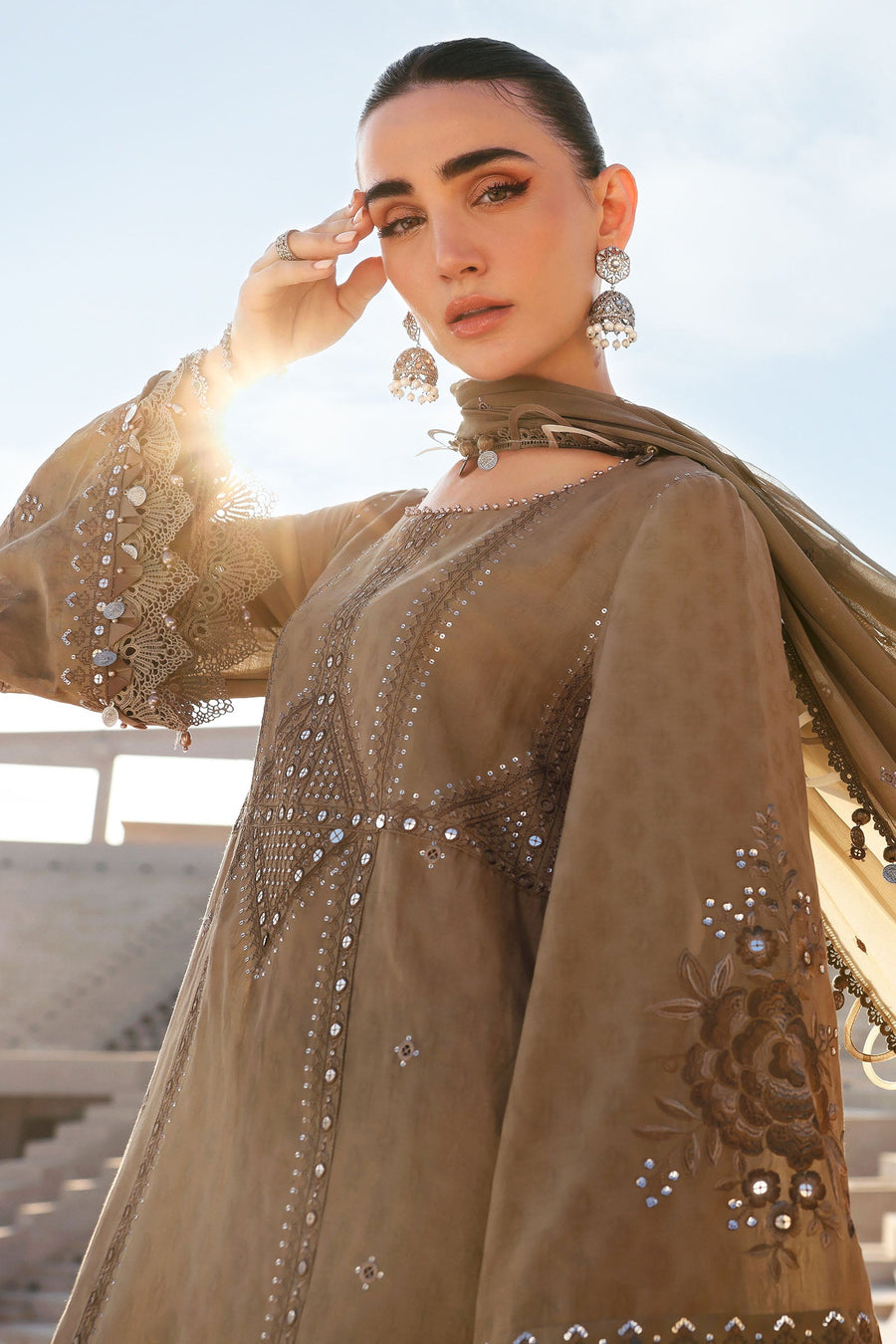 Maria.B Luxury Lawn Unstitched Embroidered 3Pc Suit D-2602-A
