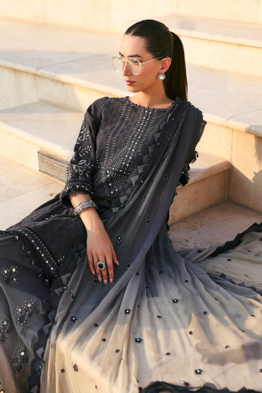 Maria.B Luxury Lawn Unstitched Embroidered 3Pc Suit D-2602-B