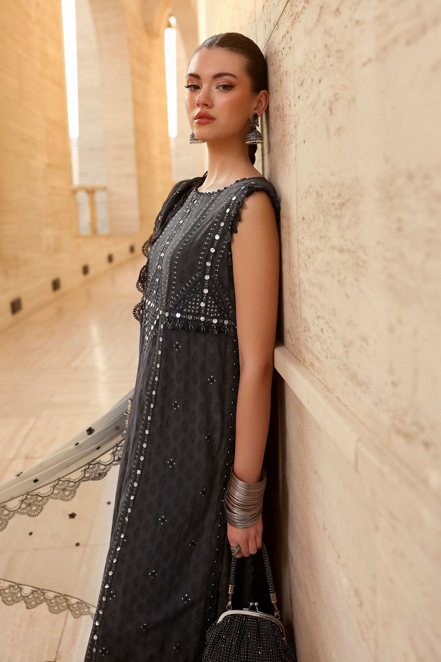 Maria.B Luxury Lawn Unstitched Embroidered 3Pc Suit D-2602-B