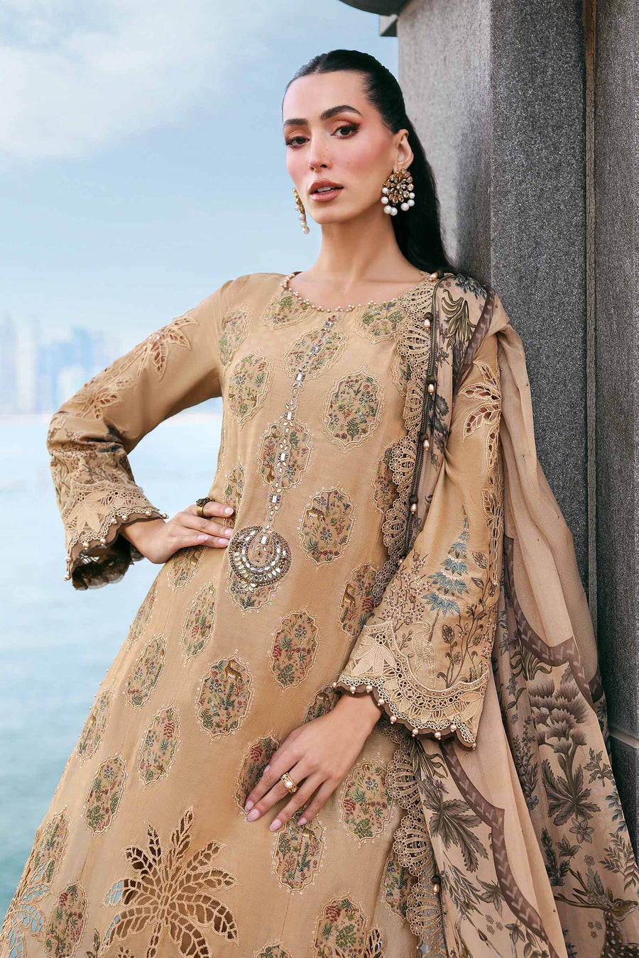 Maria.B Luxury Lawn Unstitched Embroidered 3Pc Suit D-2605-A
