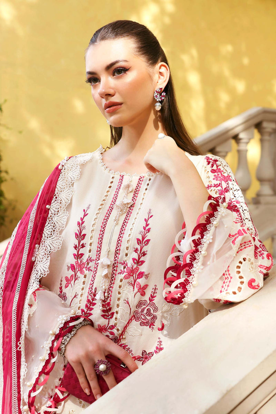 Maria.B Luxury Lawn Unstitched Embroidered 3Pc Suit D-2609-A