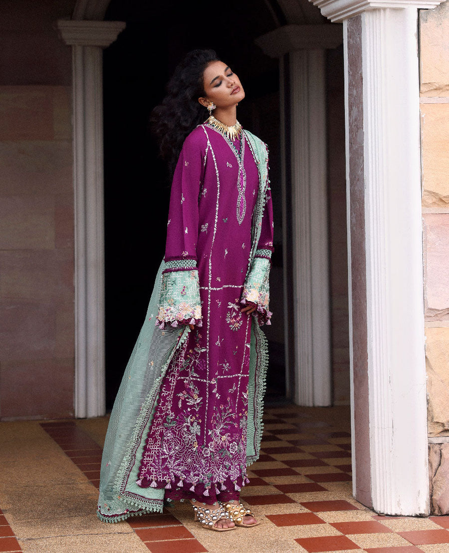 Republic WomensWear Lilas Embroidered Lawn Unstitched 3Pc Suit D-3A KAIA