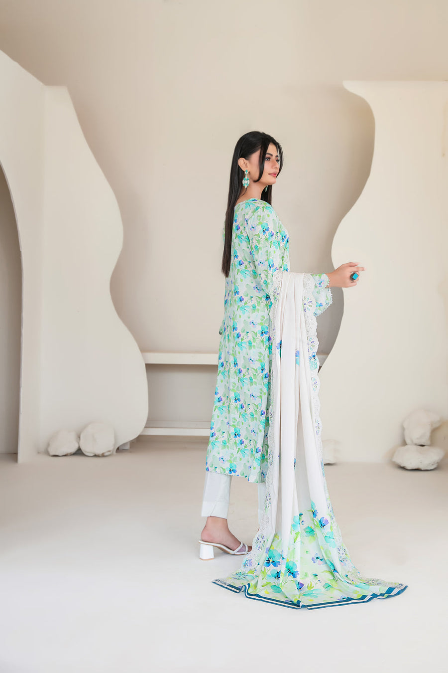 Misbah by Tawakkal Fabrics Embroidered Staple Unstitched 3Pc Suit D-4423