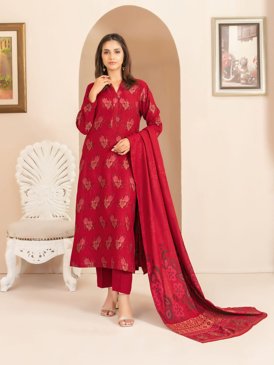 Woman wearing a red traditional outfit with a matching dupatta by Tawakkal