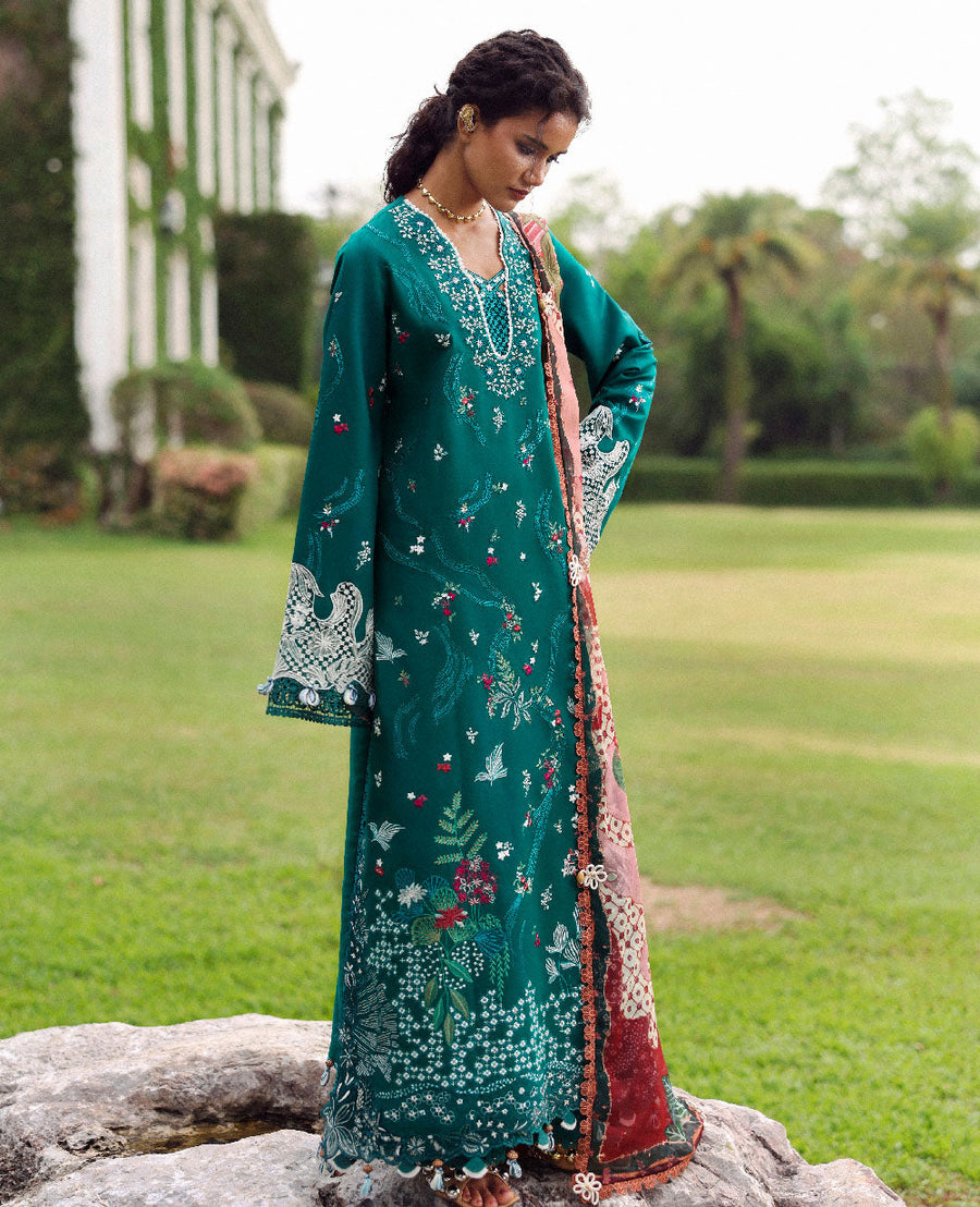 Republic WomensWear Lilas Embroidered Lawn Unstitched 3Pc Suit D-4A ZIVA