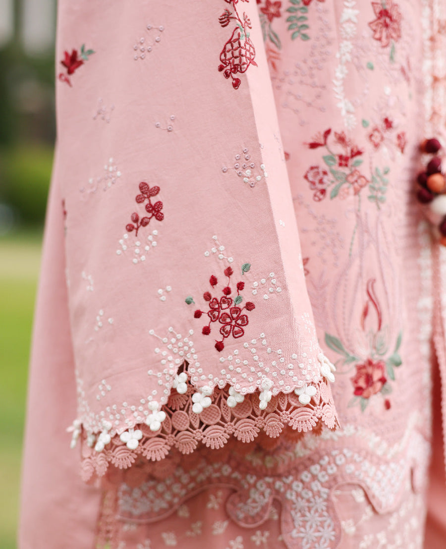 Republic WomensWear Lilas Embroidered Lawn Unstitched 3Pc Suit D-7A VAYRA