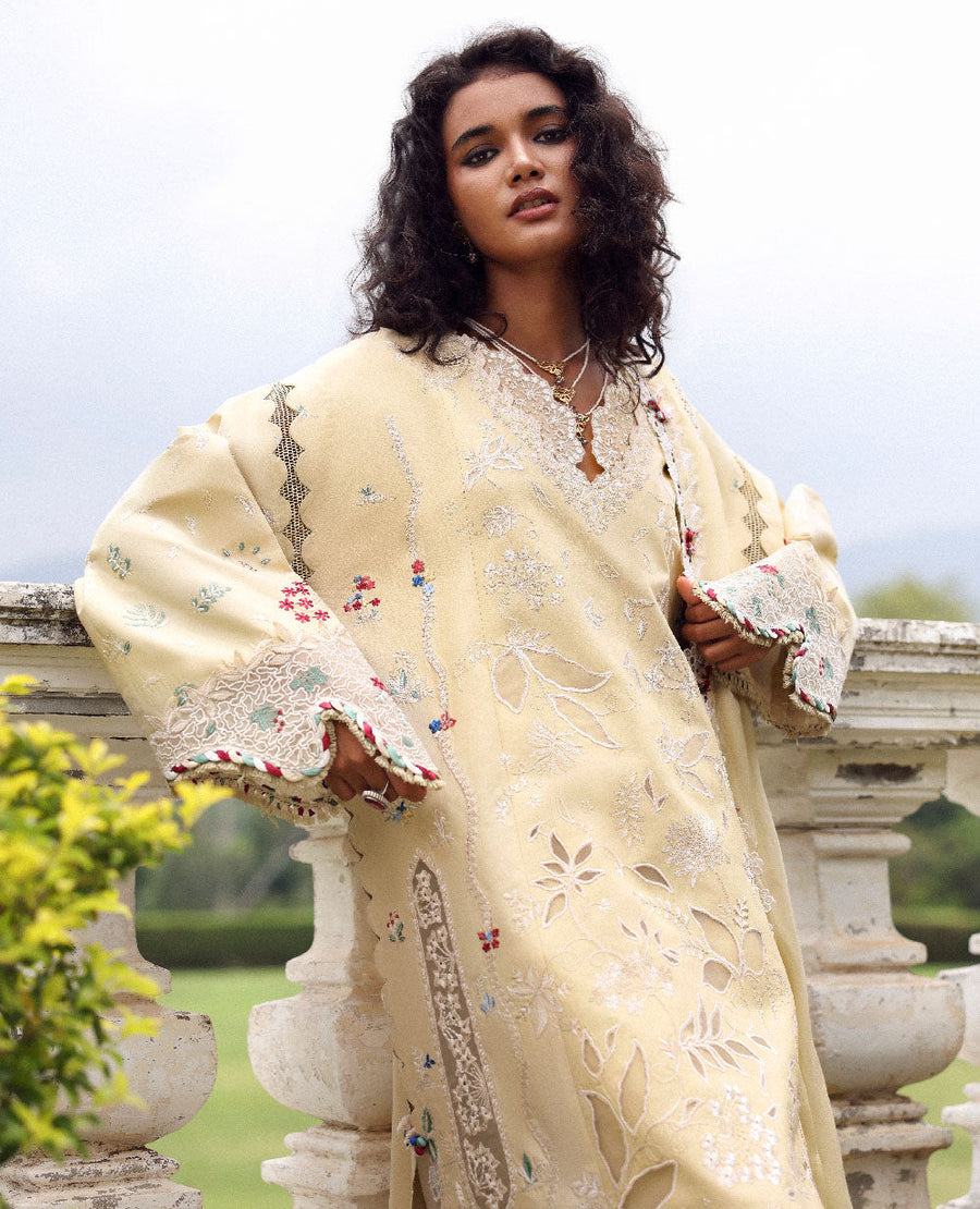 Republic WomensWear Lilas Embroidered Lawn Unstitched 3Pc Suit D-8B ELARIS