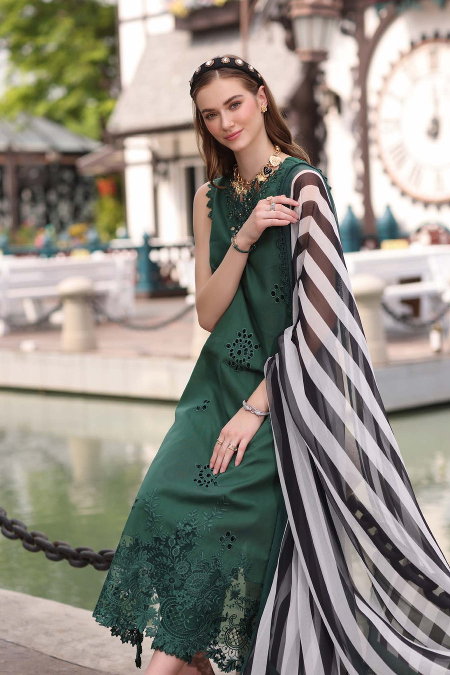 Noor by Saadia Asad Eid Luxe Chikankari Unstitched 3Pc Suit D-12