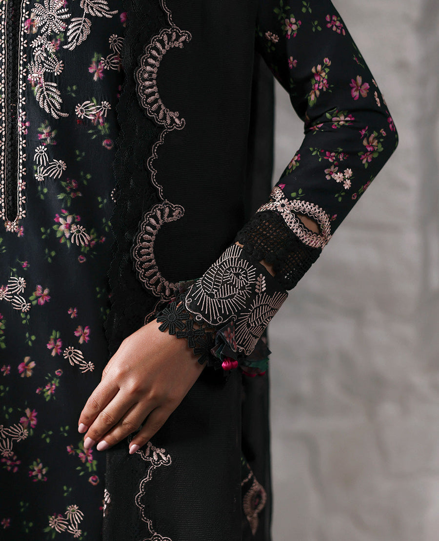 Republic WomensWear Talia Embroidered Lawn Unstitched 3Pc Suit D2-A ARIA