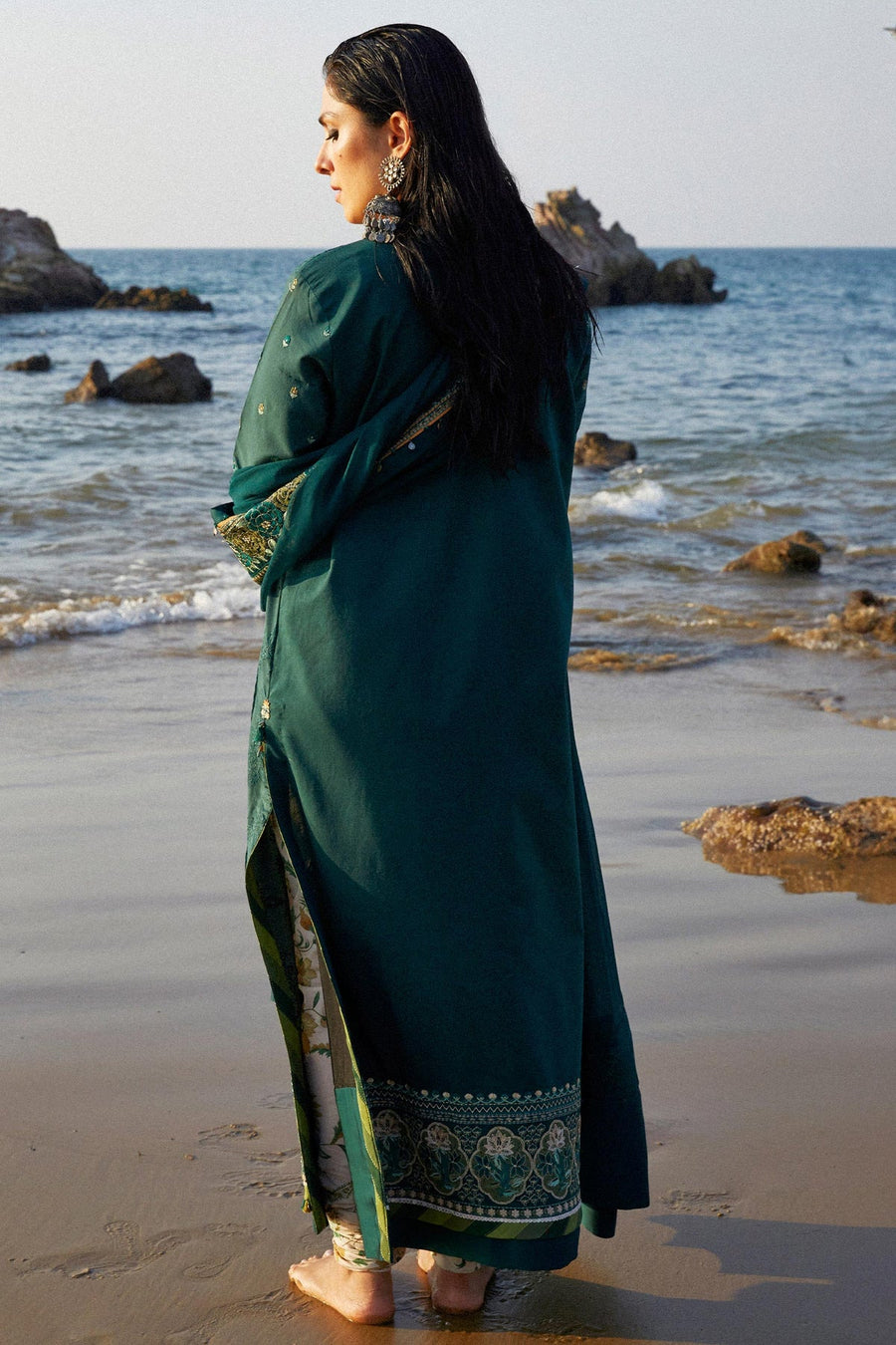 Zara Shahjahan Embroidered Luxury Lawn Unstitched 3Pc Suit D-09B PARSA