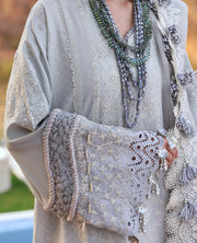 Republic WomensWear Kalani Embroidered Lawn Unstitched 3Pc Suit D3-B - Sitara