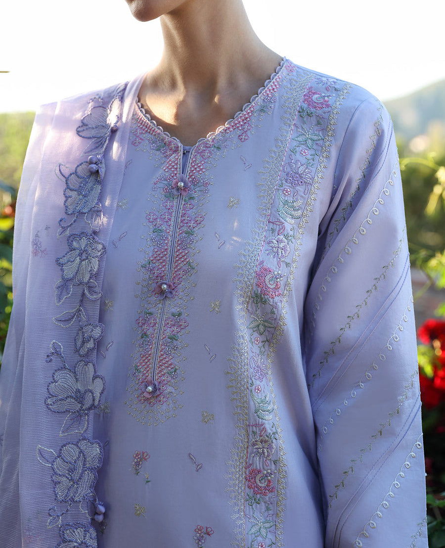 Aylin By Republic WomensWear Embroidered Lawn Unstitched 3Pc Suit D4-A Meleze