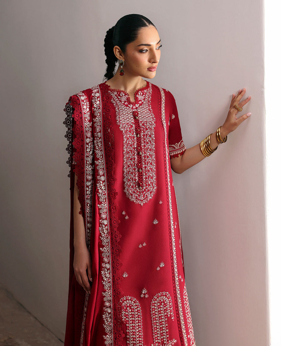 Republic WomensWear Talia Embroidered Lawn Unstitched 3Pc Suit D6-A EVARA