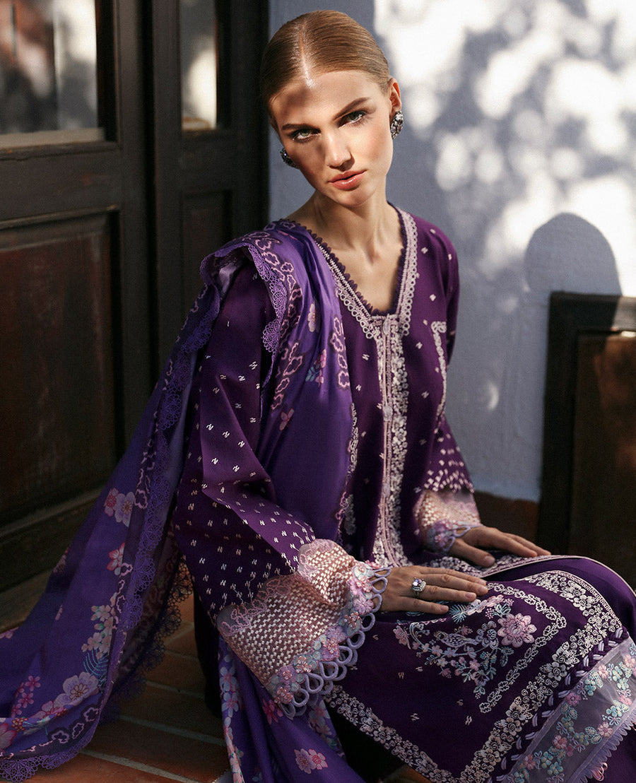 Aylin By Republic WomensWear Embroidered Lawn Unstitched 3Pc Suit D6-B Cemile