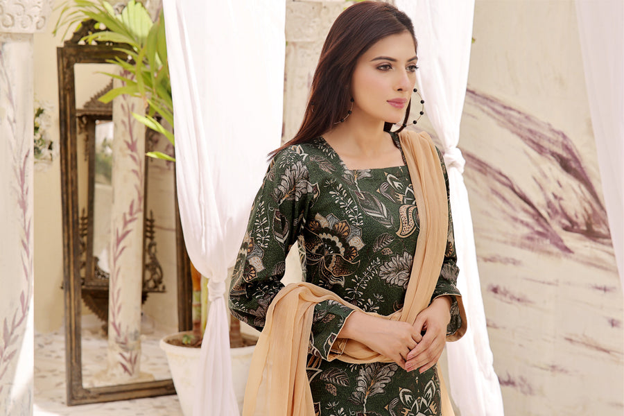 Feathers Premium Printed Lawn Unstitched 3Pc Suit DAHLIA-FT371