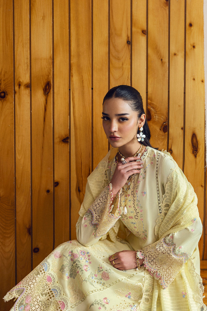 Qalamkar Qlinekari Embroidered Lawn Unstitched 3Pc Suit DC-04 Keva