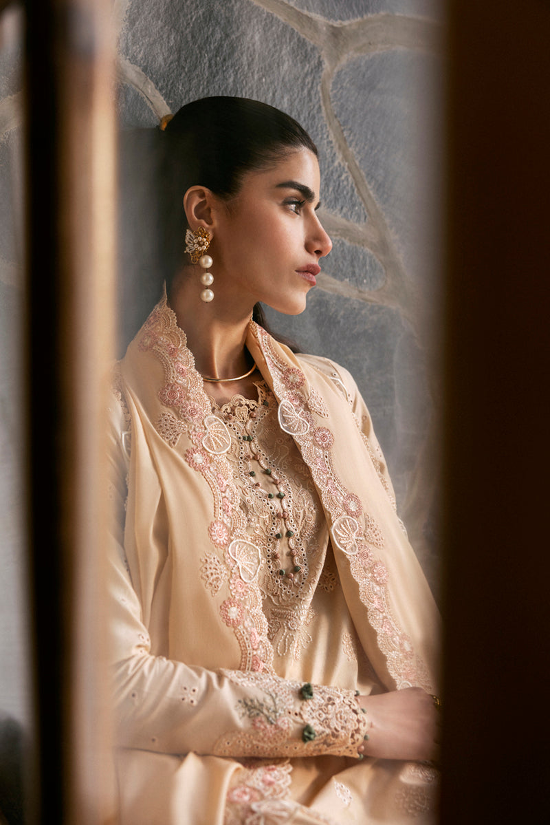 Qalamkar Qlinekari Embroidered Lawn Unstitched 3Pc Suit DC-12 Disa
