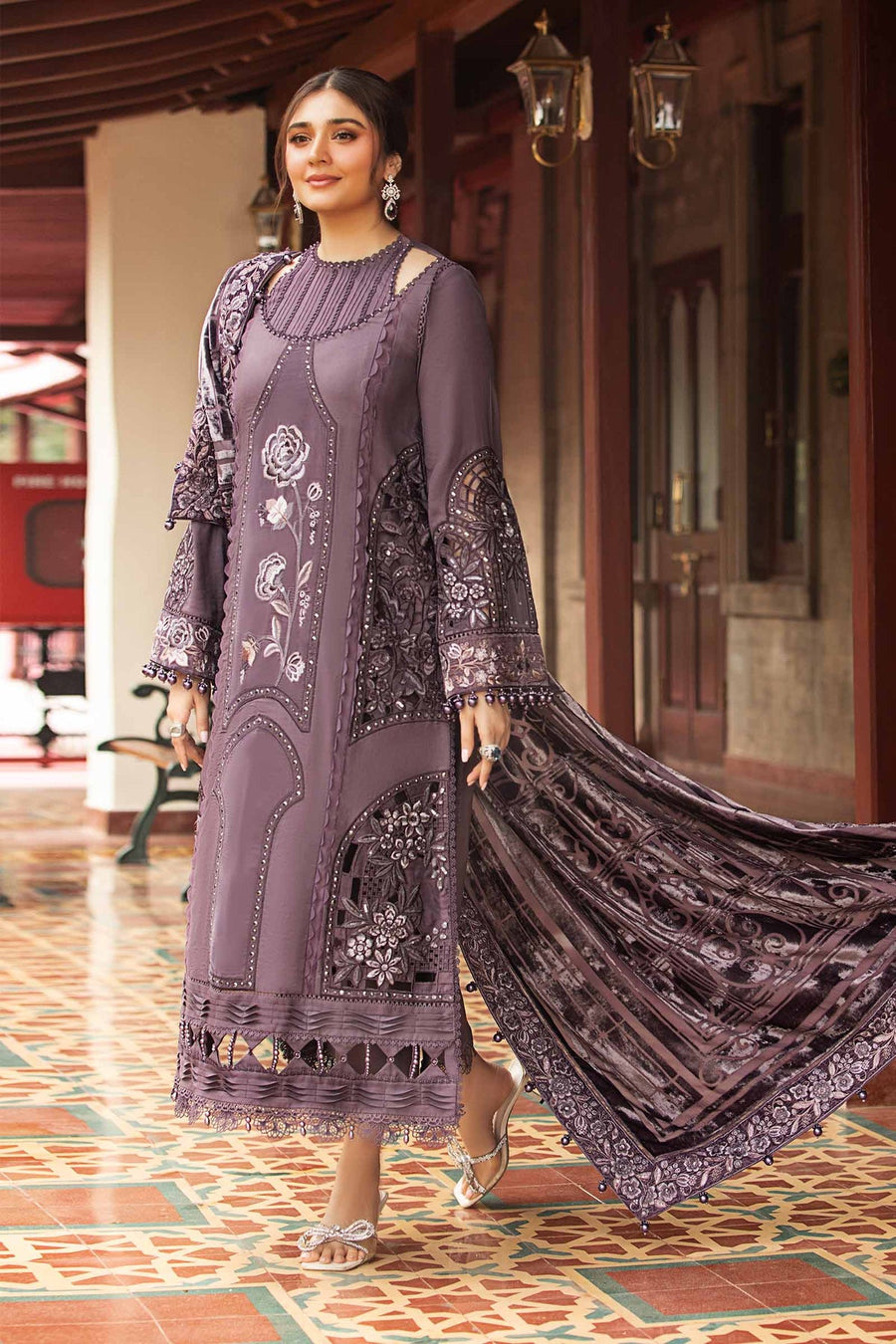 Maria.B Winter Luxe Embroidered Linen Unstitched 3Pc Suit DL-1202
