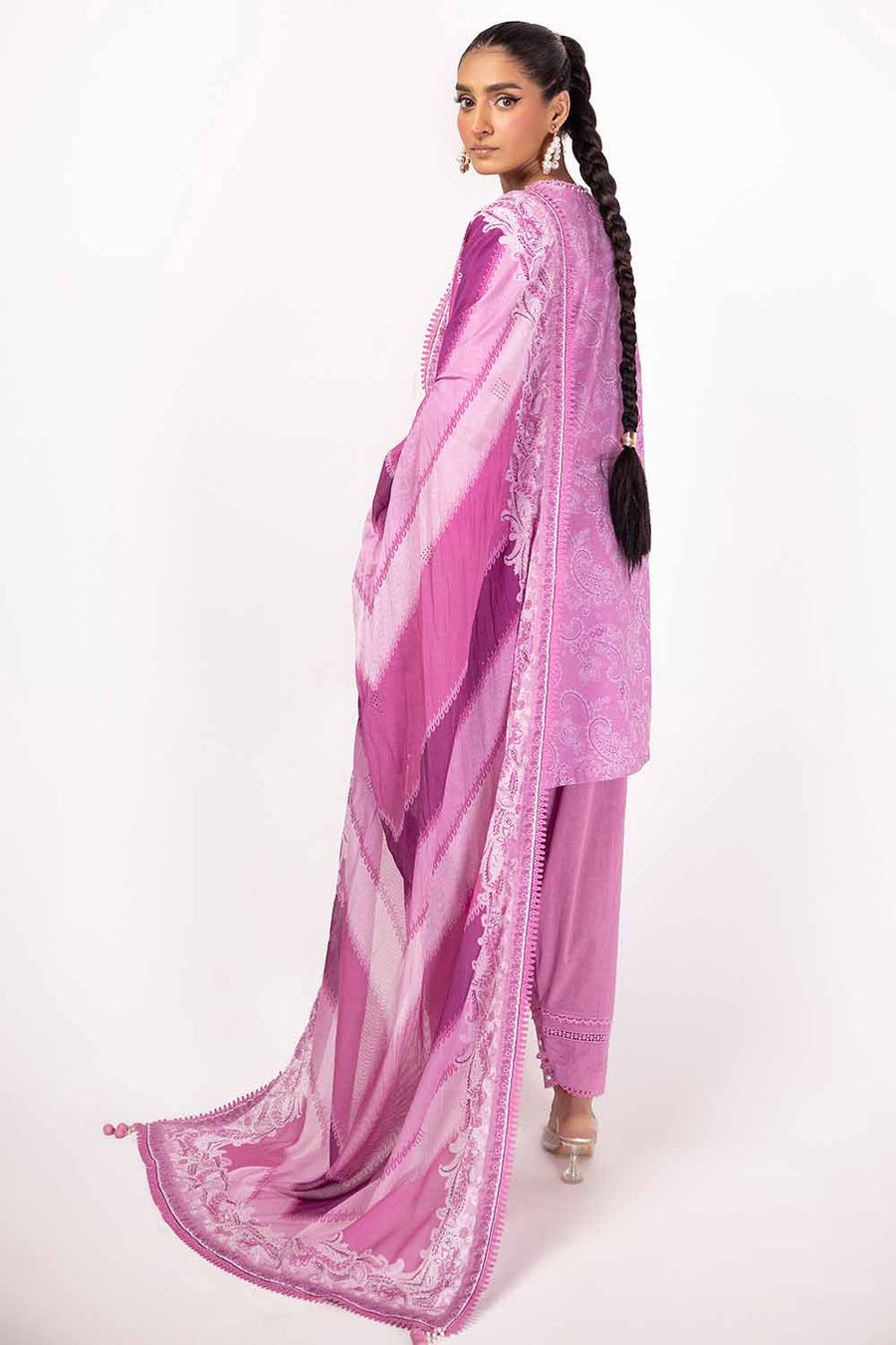 Gul Ahmed Printed Lawn Unstitched 3Pc Suit DN-42033