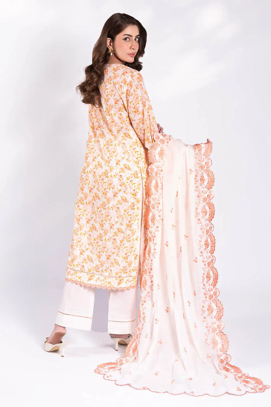 Gul Ahmed Tribute To Mother Unstitched Lawn 3Pc Suit DN-52003