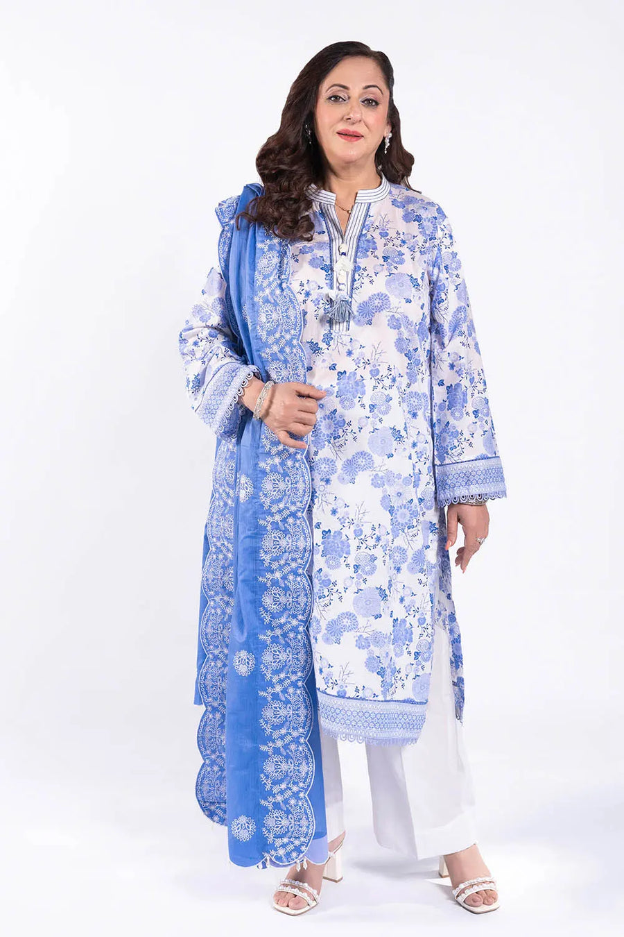 Gul Ahmed Tribute To Mother Unstitched Lawn 3Pc Suit DN-52011