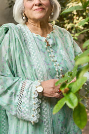 Gul Ahmed Tribute to Mothers Embroidered Lawn Unstitched 3Pc Suit DN-62016