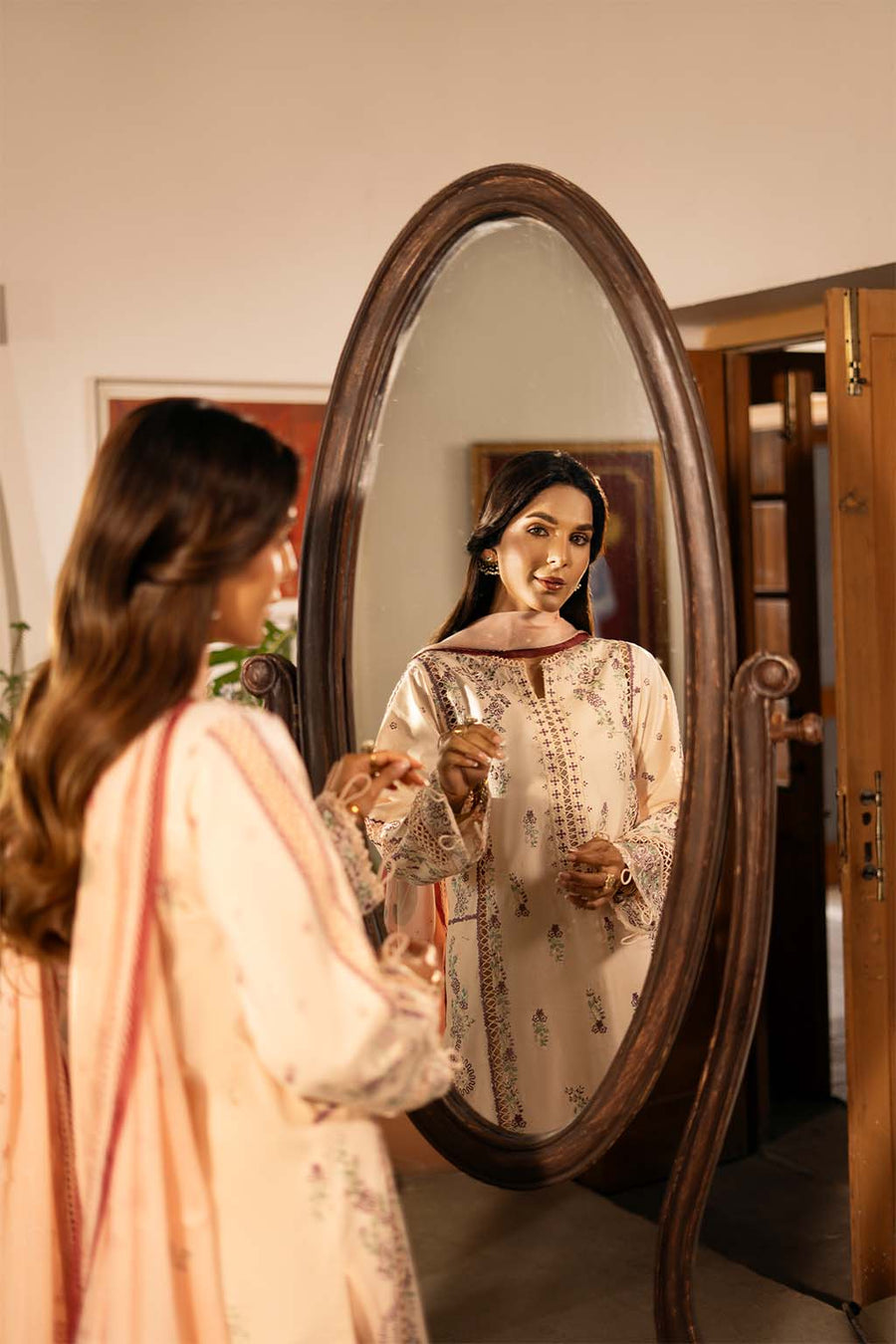 Zarposh Sajni Embroidered Lawn Unstitched 3Pc Suit - Gulbano