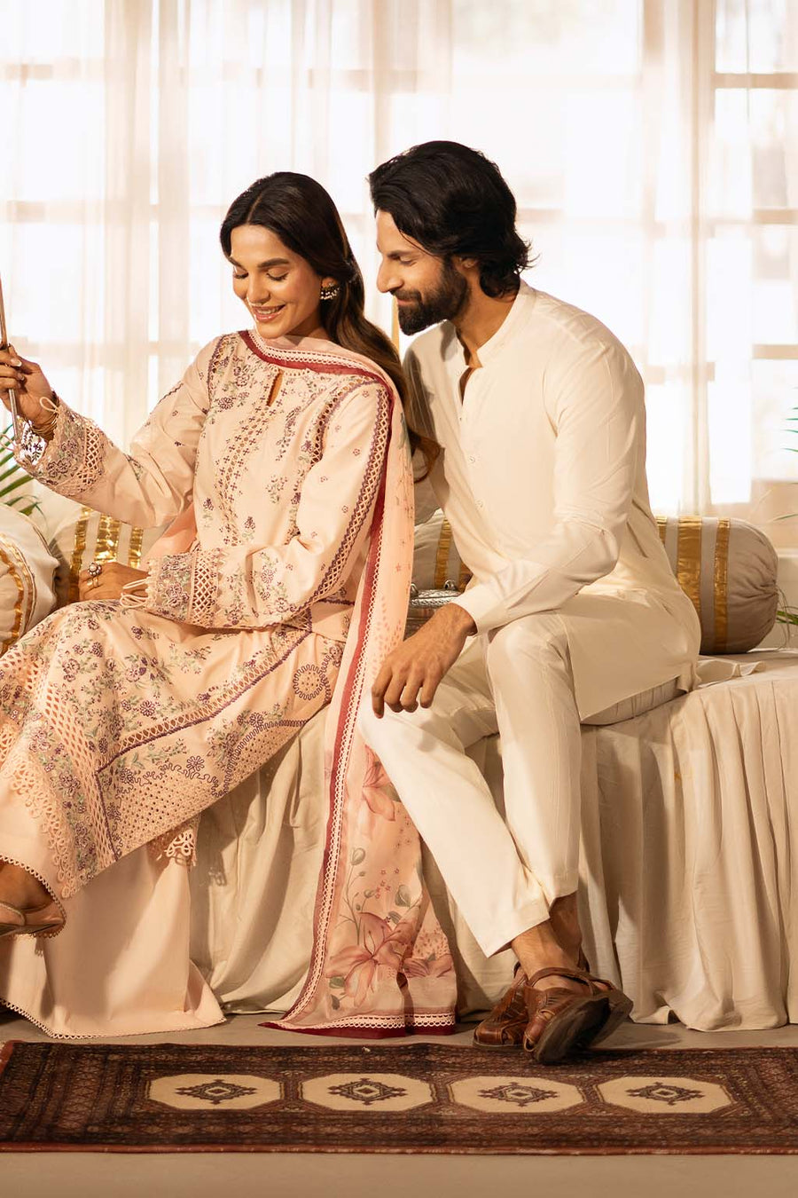 Zarposh Sajni Embroidered Lawn Unstitched 3Pc Suit - Gulbano