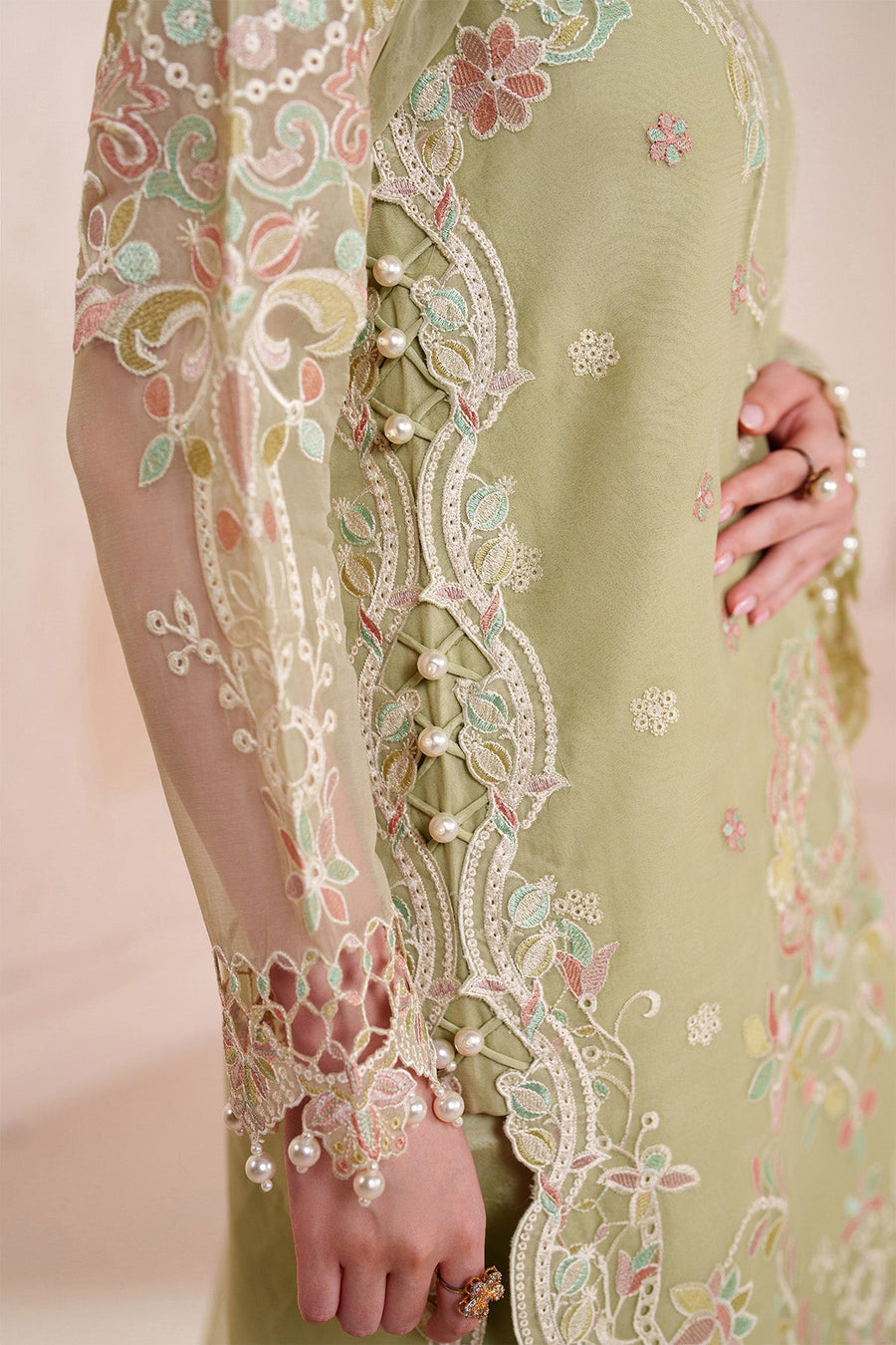 Threads by Alizeh Embroidered Chiffon Unstitched 3Pc Suit AF-BDHG-5042-Anya