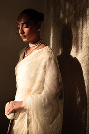 Neeshay Dastaan Embroidered Chiffon Unstitched Saree - Chandni