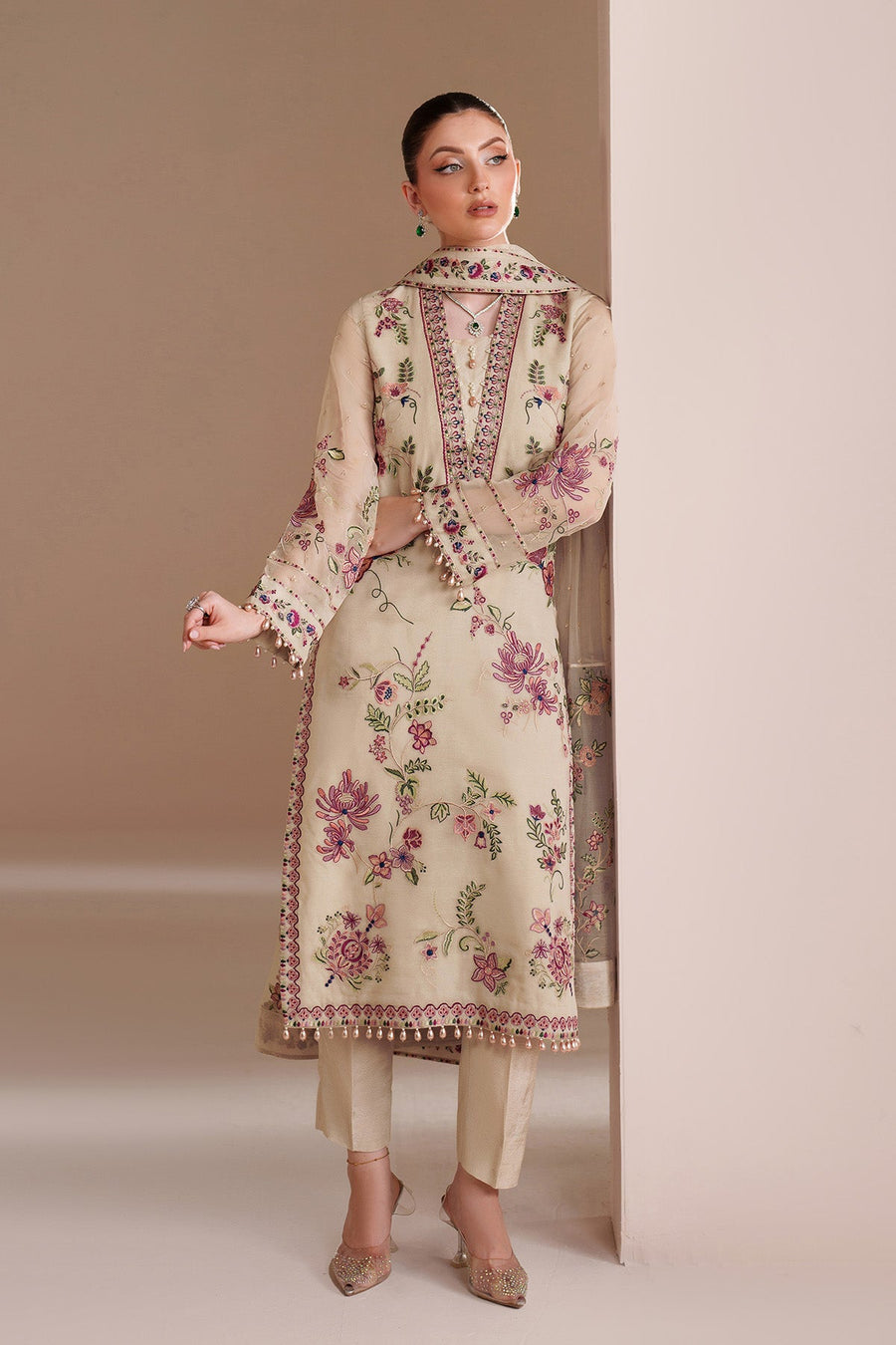 Threads by Alizeh Embroidered Chiffon Unstitched 3Pc Suit AF-BDHG-5041-Victoria