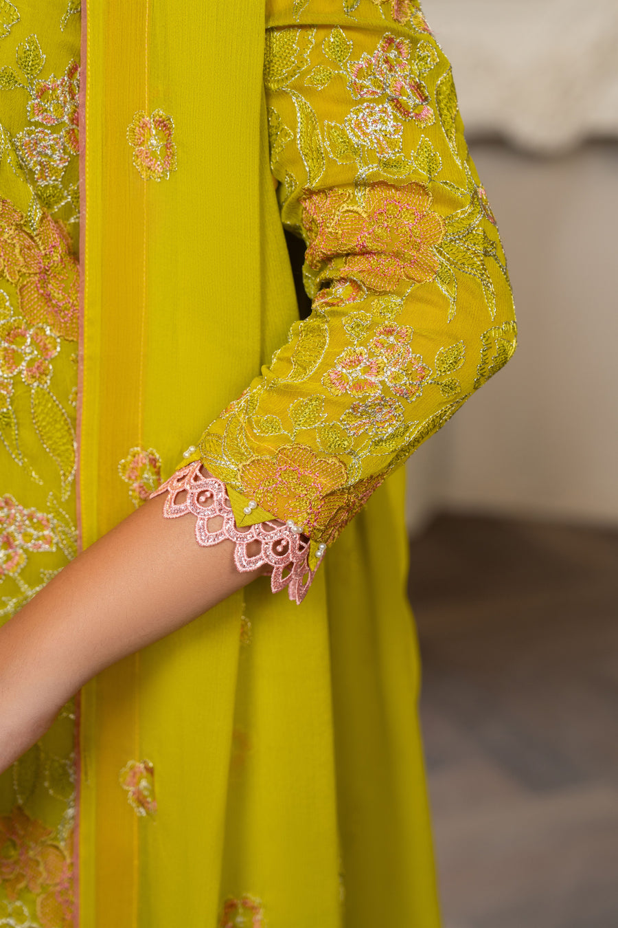 Hemstitch Embroidered Luxury Chiffon Unstitched 3Pc Suit - Parrot Green
