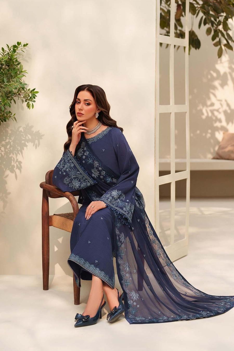 Zarif Exclusive Tabeer Embroidered Raw Silk Unstitched 3Pc Suit D-09 Anaabi
