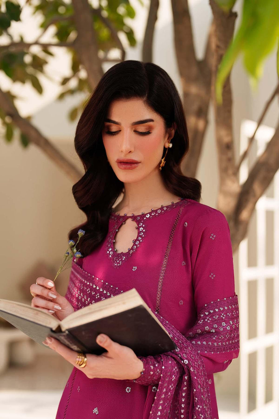 Zarif Exclusive Tabeer Embroidered Raw Silk Unstitched 3Pc Suit D-04 Horain