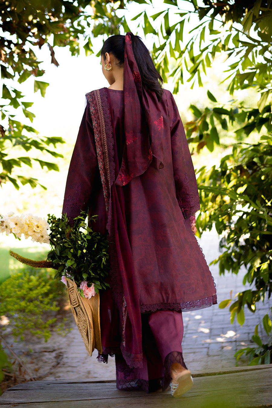 Neeshay Summer Lines Printkari Lawn Unstitched 3Pc Suit - CRIMSON