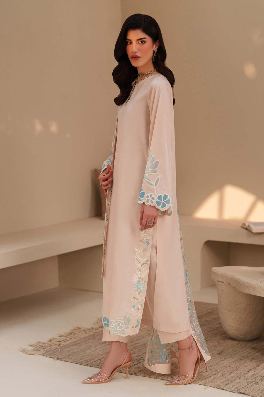 Zarif Exclusive Tabeer Embroidered Raw Silk Unstitched 3Pc Suit D-02 Florielle