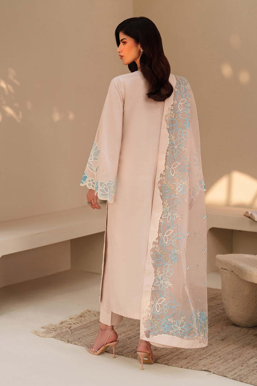 Zarif Exclusive Tabeer Embroidered Raw Silk Unstitched 3Pc Suit D-02 Florielle