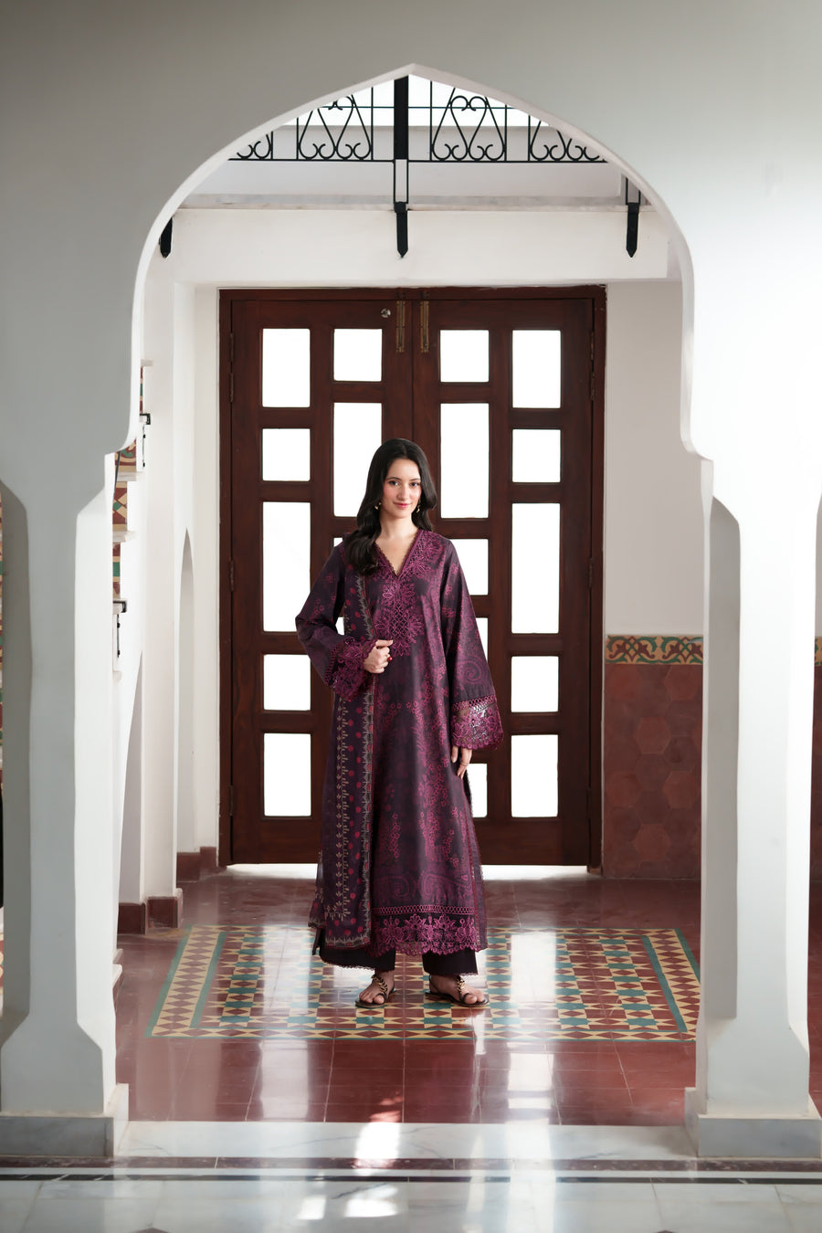 Neeshay Summer Lines Embroidered Lawn Unstitched 3Pc Suit - MARVELLE